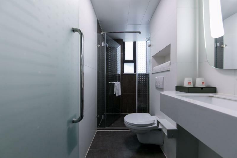 Ibis Shanghai Gubei Экстерьер фото